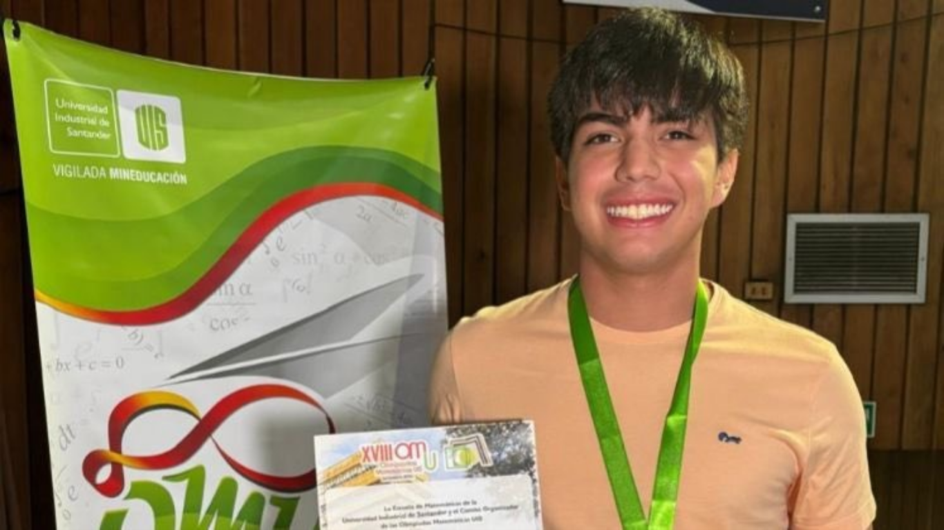 Presidente anuncia beca para joven que logró 500/500 en el Icfes Beca
