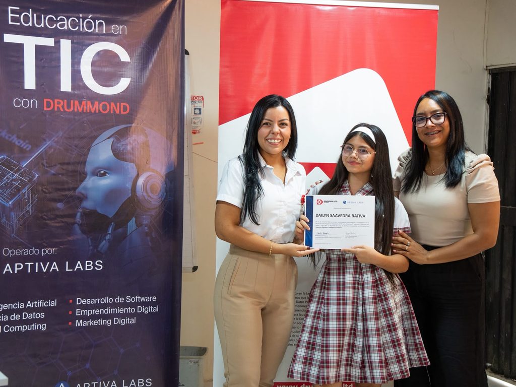 Drummond impulsa la formación digital de estudiantes del Cesar Drummond impulsa la formación digital de estudiantes del Cesar | RTA Noticias