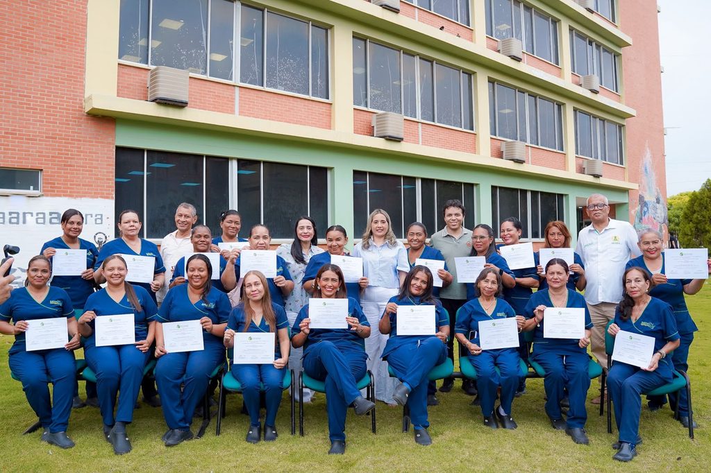 Mujeres de servicios generales de la upc recibieron certificación en aseo y belleza Mujeres de servicios generales de la upc recibieron certificación en aseo y belleza | RTA Noticias