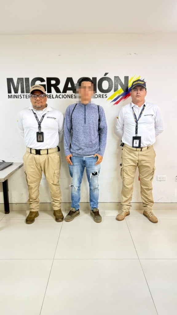 Migración Colombia expulsa a cuatro extranjeros de Valledupar señalados de integrar presunta red criminal | RTA Noticias
