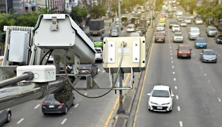 ¿Cómo saber si un carro tiene multas por placa? Consulte comparendos y SIMIT multas por placa