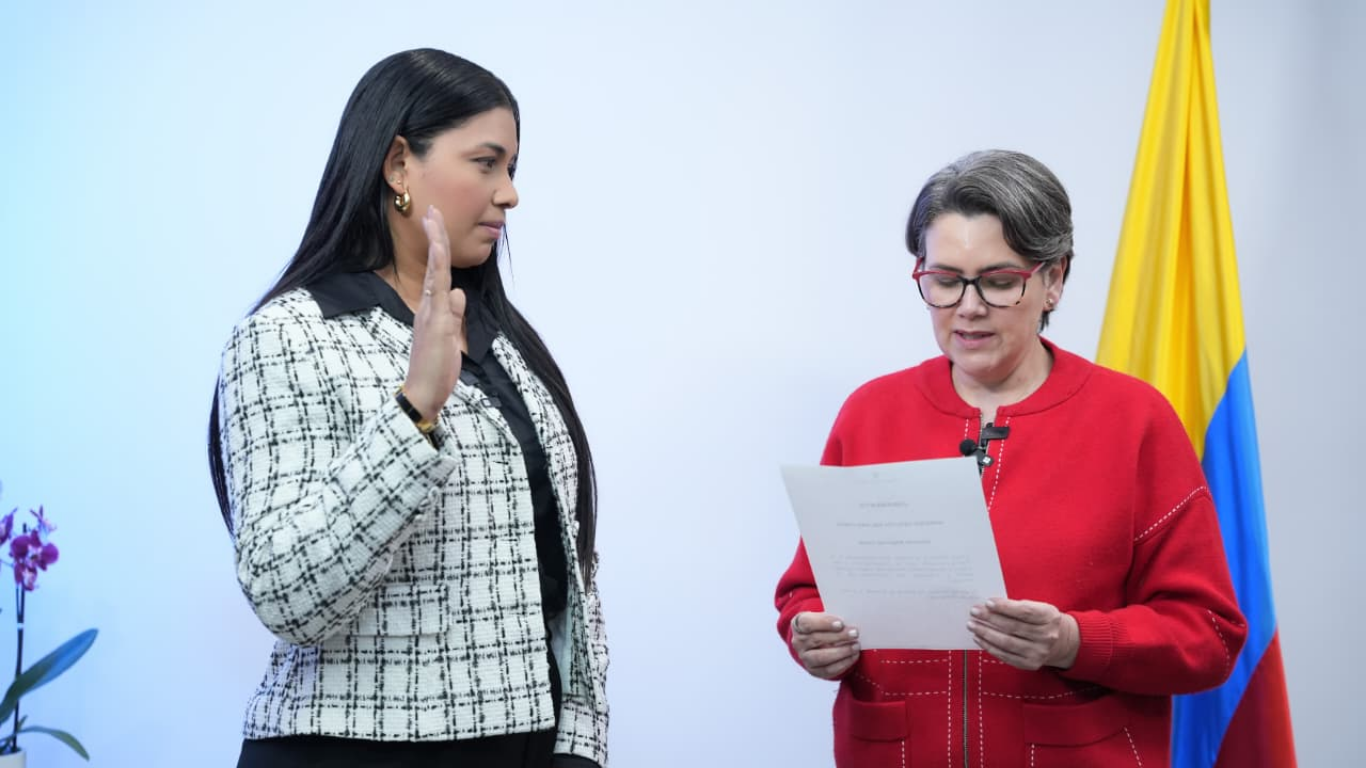 Noreida Solano fue posesionada como gerente regional Noreida Solano