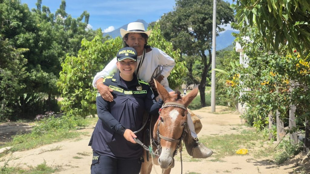 Día de la mujer policía : destacan labor social de la capitana Tania Día de la mujer policía : destacan labor social de la capitana Tania | RTA Noticias