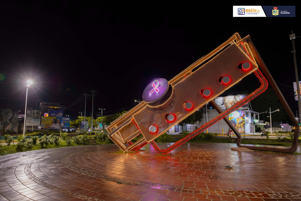 ESTIV convierte seis monumentos de Valledupar en símbolos de prevención contra cáncer de mama ESTIV convierte seis monumentos de Valledupar en símbolos de prevención contra cáncer de mama | RTA Noticias