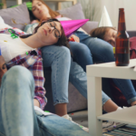 ¿Qué ayuda realmente a aliviar una resaca? Esto dice la ciencia de los remedios caseros remedios para la resaca